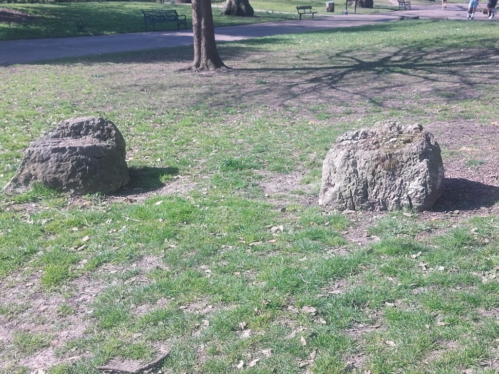 stones stones in kennington park
